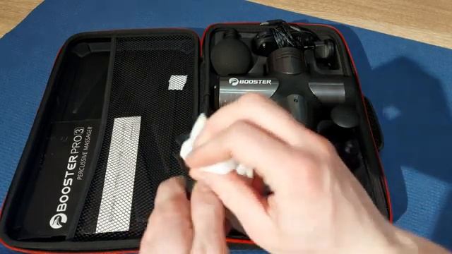 Уход за перкуссионным массажером Booster Pro 3 и массажными насадками смотреть онлайн