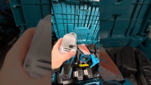 Набор инструментов макита 3в1 шуруповерт, болгарка, перфоратор (реплика)