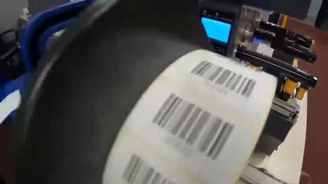 Печать переменного штрихкода на принтере Zebra ZT411 #shorts смотреть онлайн