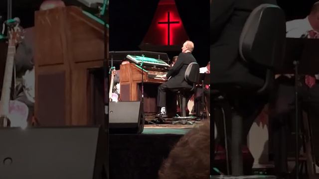 Charles Ritchie plays a super fast “Goodbye, World, Goodbye! with John Simmons! смотреть онлайн