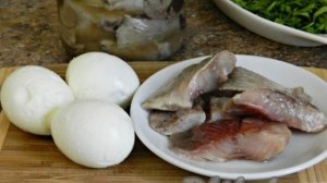 Салат из селедки и яиц