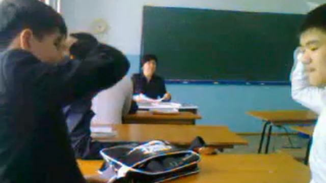 прикол!!!самолетик:D смотреть онлайн