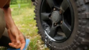 Про то, как поменять вентиль без снятия колеса (1080p)