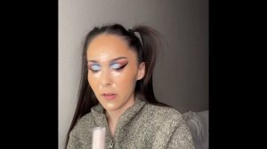 Brown and blue cut crease ??