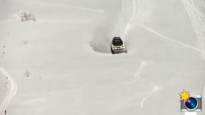 SUBARU  дрифт по снегу на гусеницах.