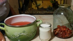 Рецепт компота из садовой земляники (виктории)