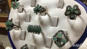 Купить украшения с изумрудом. Ювелирные украшения с изумрудом в серебре.  Украшения с  хризопразом