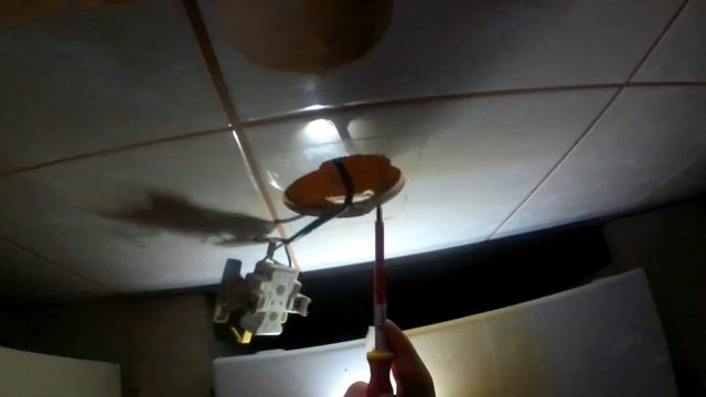 Замена подгорелой розетки на кухне над столом в кухне смотреть онлайн