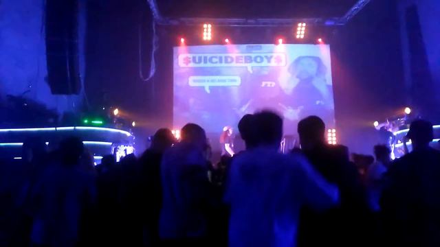 Suicideboys, Minsk, 13.05.2016, p.1 смотреть онлайн