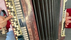 РАЗБОР НА БАЯНЕ! Гранитный камушек в груди (russian hit)