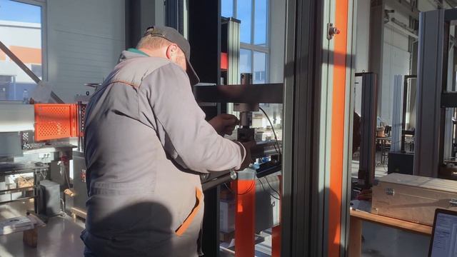 Приспособление для определения прочности сдвига образца при поперечном изгибе ГОСТ 32603