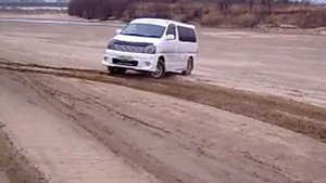 Тойота Туринг Хайс В японском обвесе