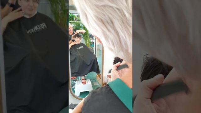 Новая короткая стрижка: весь процесс андеркат и пикси смотреть онлайн