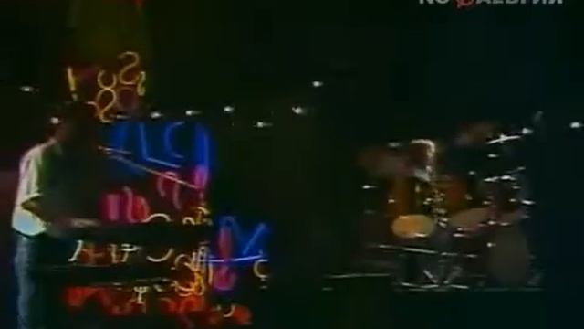 Старый примус-Две станции метро(1989) смотреть онлайн