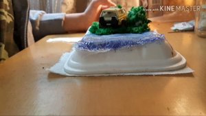 диорама с машиной у болота