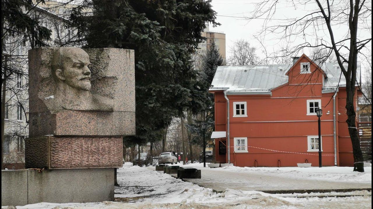 Метро Пролетарская. Невская застава и Обуховский завод.