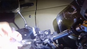 Замена смотрового окошка машинки сцепления Honda CB1300