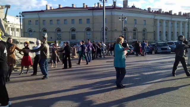 ТАНЦЫ НА СТРЕЛКЕ 2018/Активный Отдых в Субботу На Стрелке Васильевского/ЛЮБЛЮ ПИТЕР смотреть онлайн