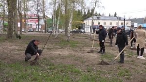 2022 05 06 Посадка саженцев липы в парке РДК