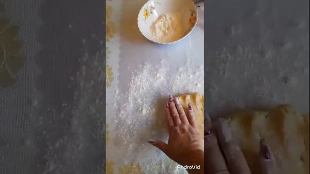 Вкусные пироженки от бабули Лиды- хрустящие рулетики с безе. смотреть онлайн