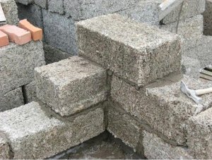 полублок.из опилок.