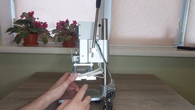 Пресс для горячего тиснения WT-90TSL смотреть онлайн