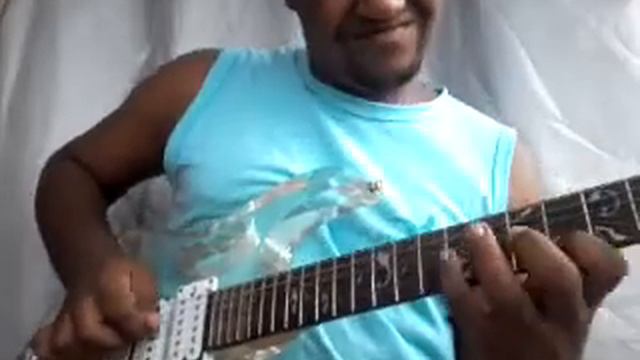 Mauro Lucas - Testando a Réplica da Ibanez Jem смотреть онлайн