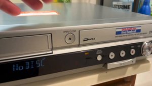 Panasonic DMR-ES35V DVD Recorder VCR Combo