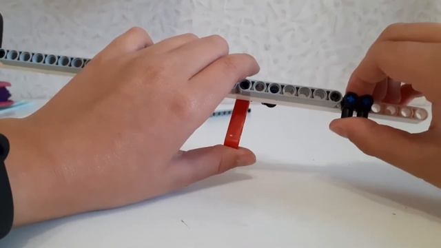 Как построить КОНВЕЙЕРНУЮ ЛЕНТУ из Lego?! смотреть онлайн