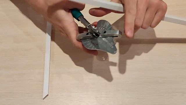 Ножницы KRAFTOOL MC-7 угловые, для пластмассовых и резиновых профилей 23372 смотреть онлайн