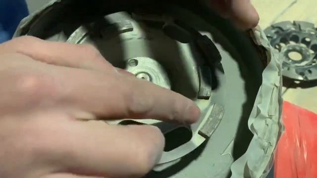 Процесс шлифовки бетонного потолка часть 2. Как шлифовать гладкий бетонный потолок.