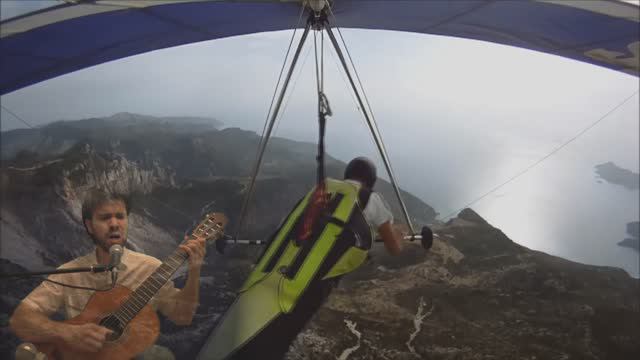 Как играть Дельтаплан (В.Леонтьев) на гитаре. Guitar lesson смотреть онлайн