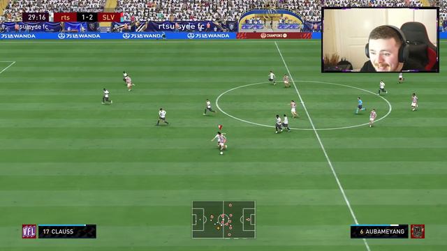 THE BEST STRIKER IN FIFA 22?! 😲 92 Future Stars Dušan Vlahović Player Review! FIFA 22 Ultimate Team смотреть онлайн