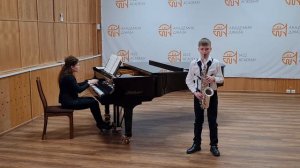 Пьер-Макс Дюбуа. Сюита "Пьесы характеристики" ("Испанская", "Русская")