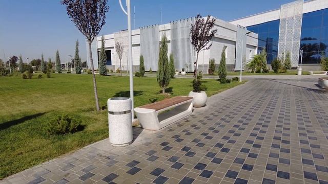 Станция метро Дружба (Чкалова) и вход в Технопарк — Do'stlik bekati (Chkalova) va Texnoparkga kiris смотреть онлайн