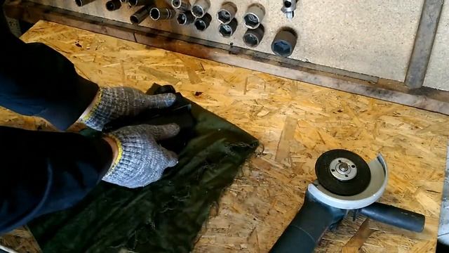 Вольво S60, S80. Ищем фильтр в бачках ГУР.