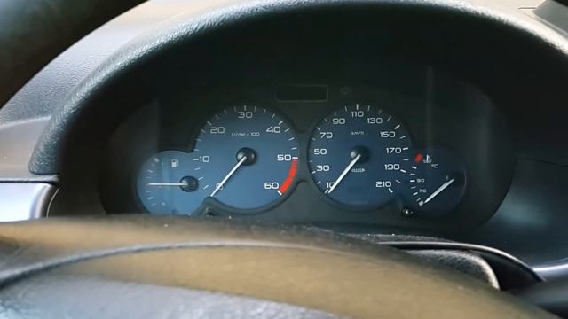 Berlingo 2.0 HDi, cold start -11*C смотреть онлайн