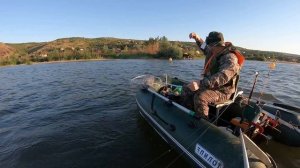 Рыбалка с лодки, снасть "кольцо", река Дон