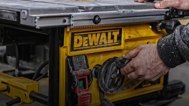 SERRA DE MESA 10" (254mm) 2.000W, 220V - DWE7492-B2 - DEWALT