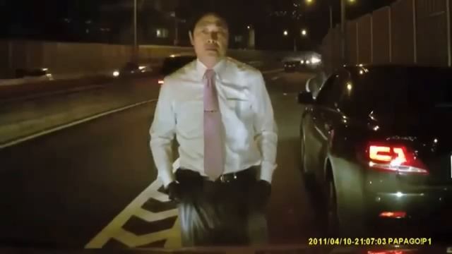 Opposite of road rage: Asian Assassin? смотреть онлайн