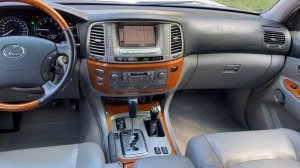 2007 Lexus LX470 VIN: JTJHT00W174023107 Interior