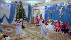 Танец "Летите голуби" в старшей группе на новогоднем утреннике 2015 г. Муз. рук.Максюта Г. В