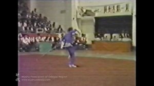 Копье ушу таолу - старое видео соревнований без наньду сложных прыжков