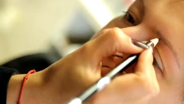 Наращивание бровей смотреть онлайн