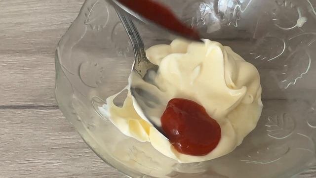 Сэндвич с Ветчиной и соусом из Сгущённого Молока