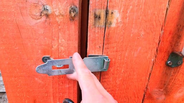 Установка навеса/ Накладка под навесной замок #накладка #навеснойзамок #навеска