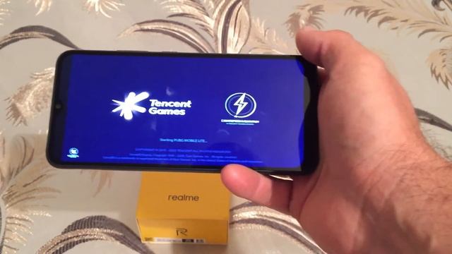 Realme C11 2021 года. Достойный бюджетник?! смотреть онлайн