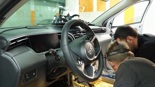 Полная шумоизоляция Hyundai Tucson (Активное шумоподавление)