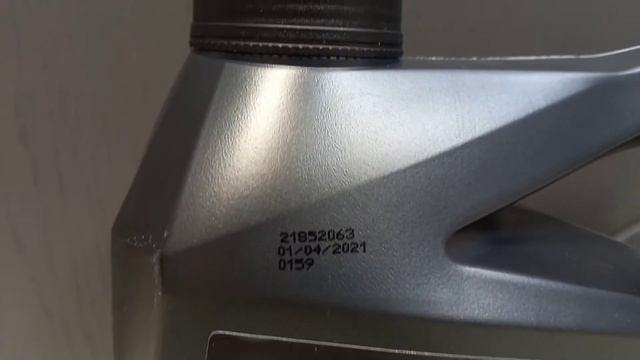 Моторное масло Wolf GUARDTECH 10W-40 B4 4 литра.