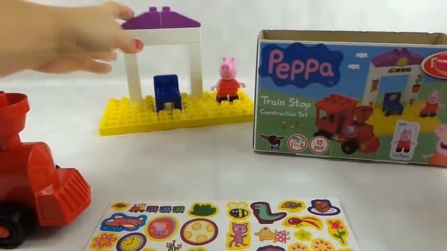 Обзор конструктора Свинка Пеппа Поезд и железнодорожная станция Peppa Pig Train Stop 007-171216 смотреть онлайн
